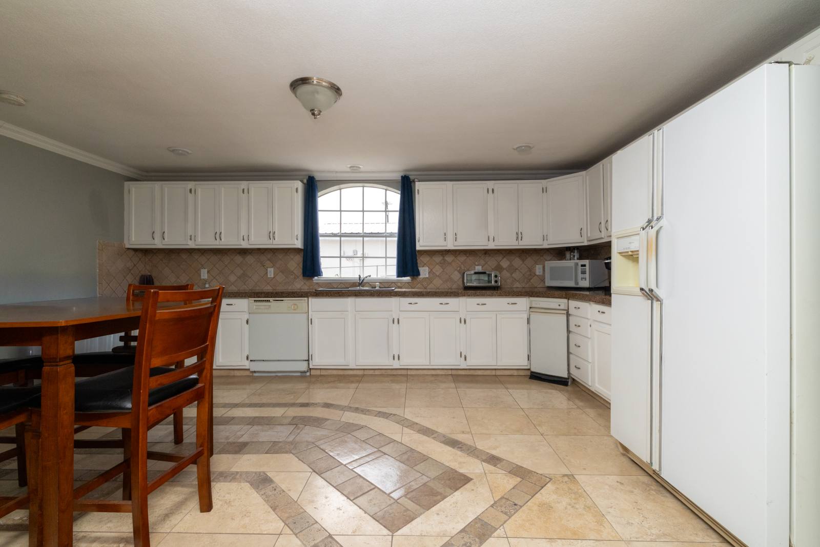 013 1005 Fort Worth Highway Weatherford Texas USA