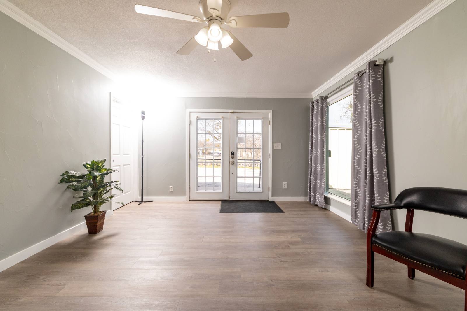 019 1005 Fort Worth Highway Weatherford Texas USA