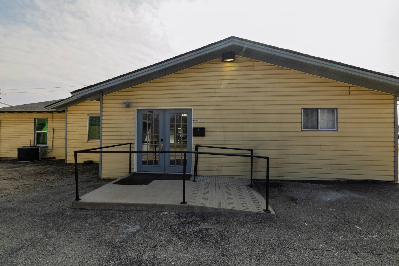 035 1005 Fort Worth Highway Weatherford Texas USA