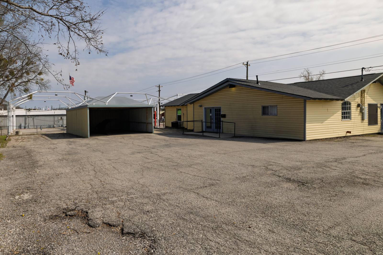 038 1005 Fort Worth Highway Weatherford Texas USA