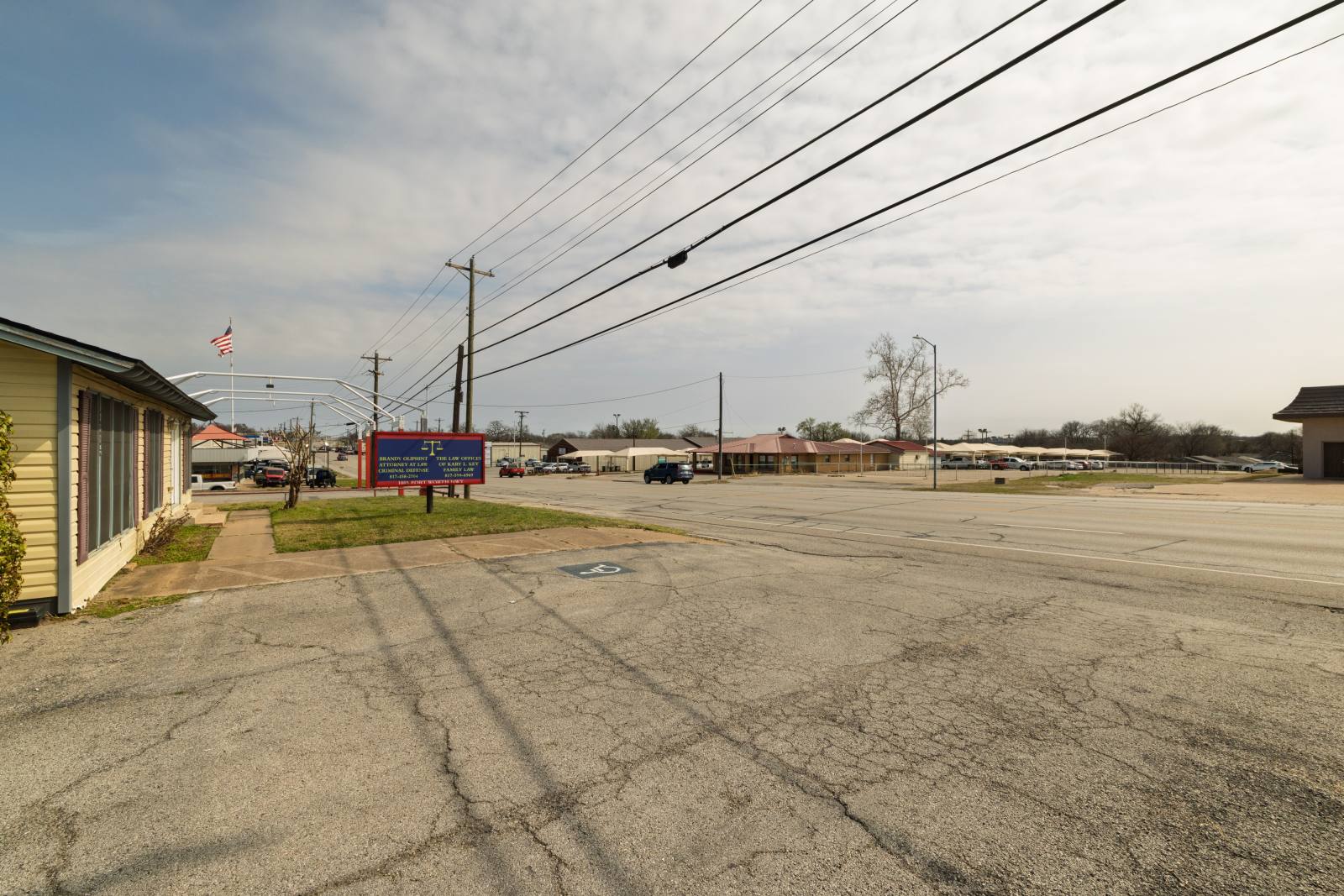 040 1005 Fort Worth Highway Weatherford Texas USA