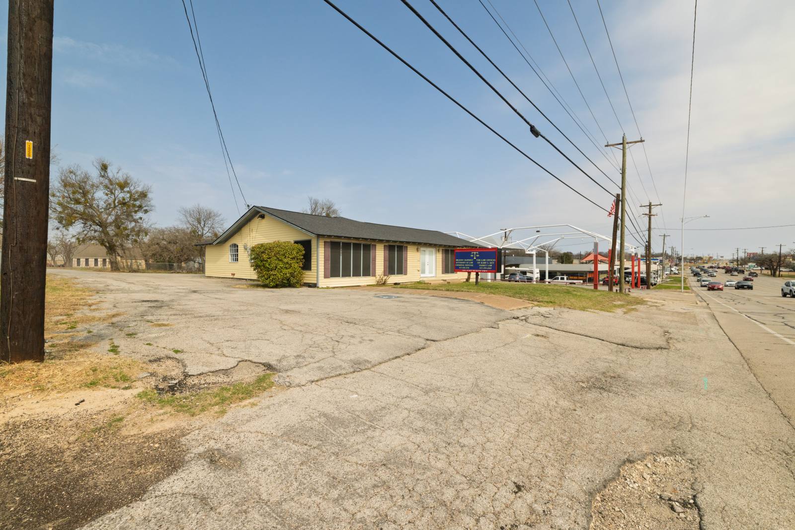 041 1005 Fort Worth Highway Weatherford Texas USA