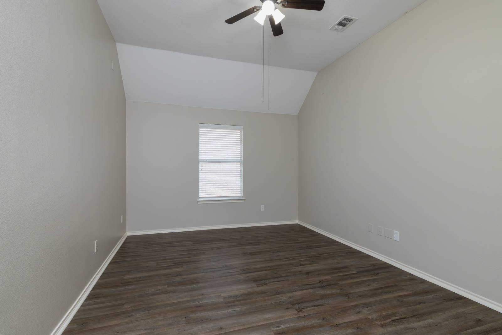 032 9833 Crawford Farms Dr Fort Worth TX 76244 USA