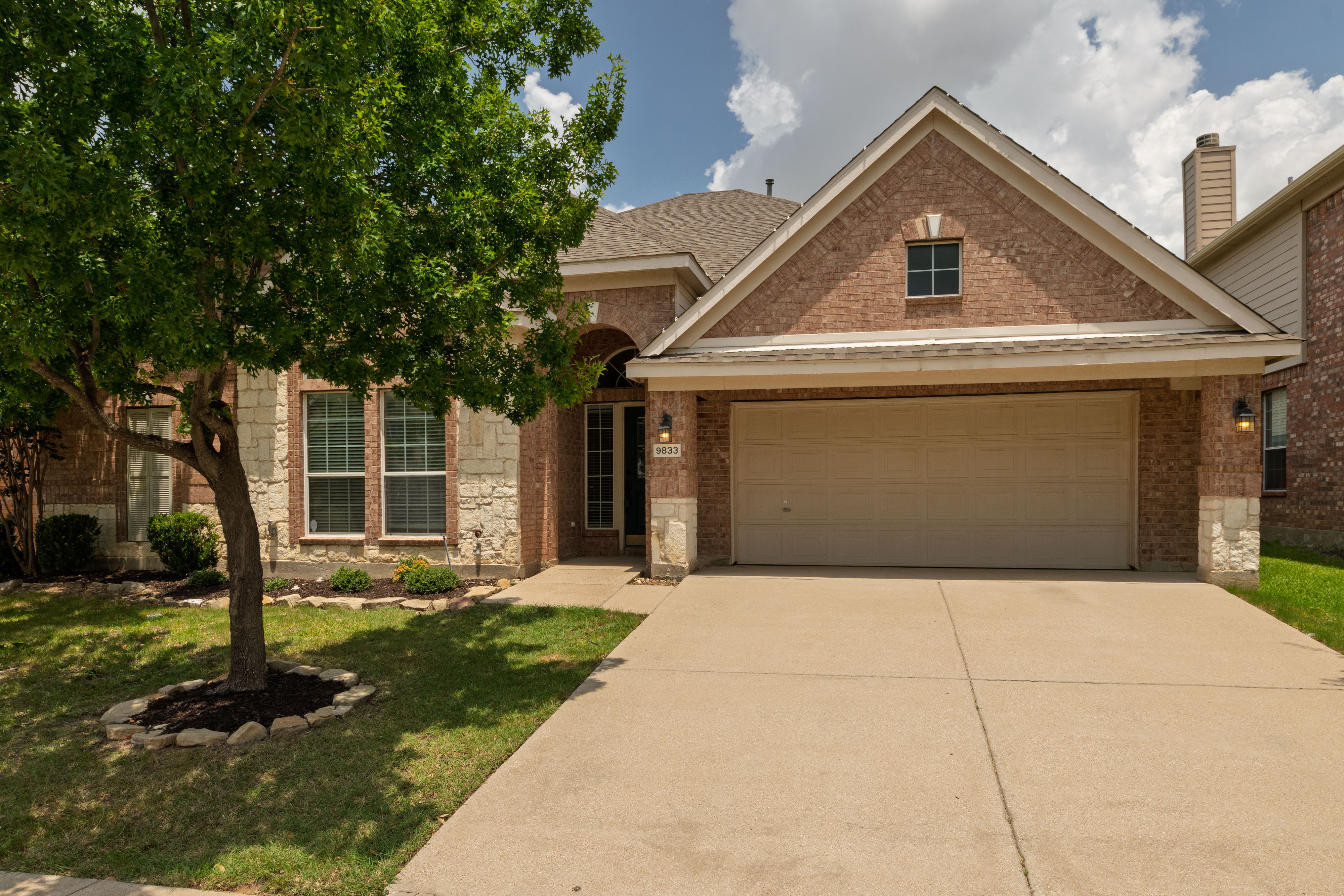 001 9833 Crawford Farms Dr Fort Worth TX 76244 USA