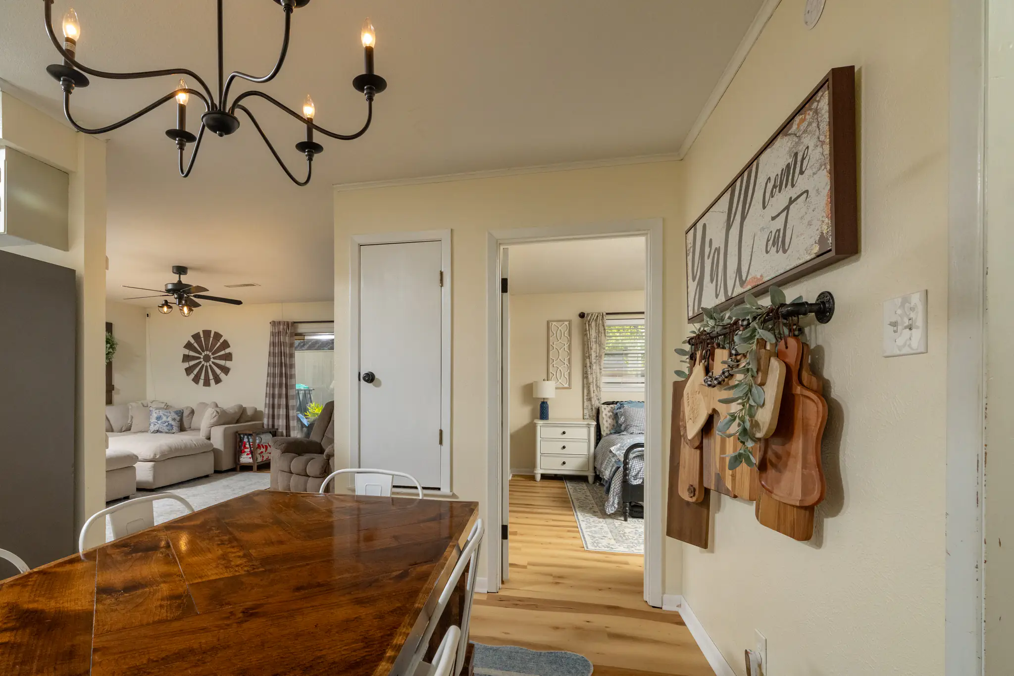 Photo 17 of 63